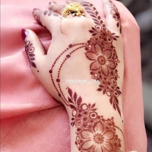 Meet your Posher, Nadia